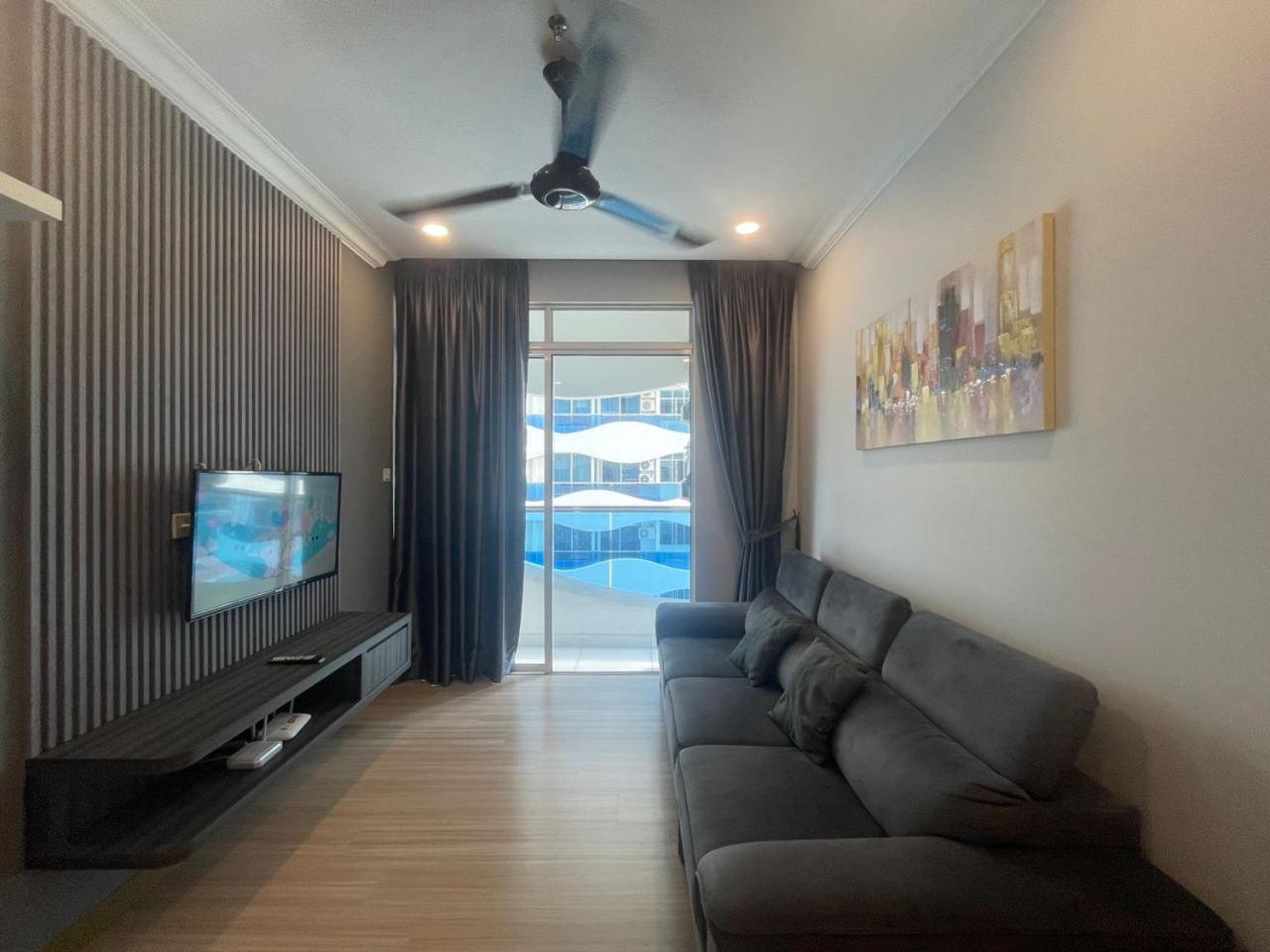 Close Apartment *